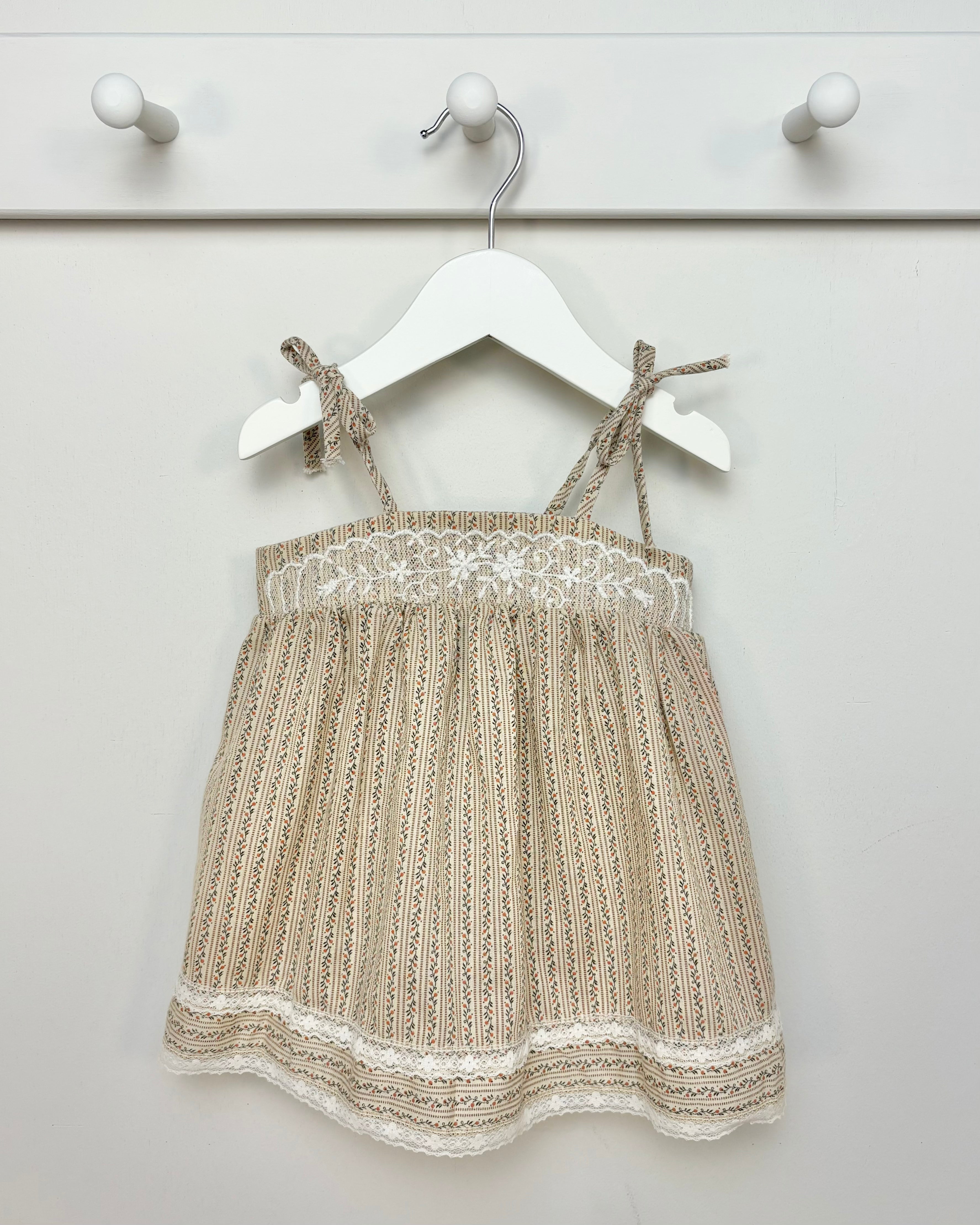 Vintage - 1970's Girls Shoulder Tie Top 5-6Y