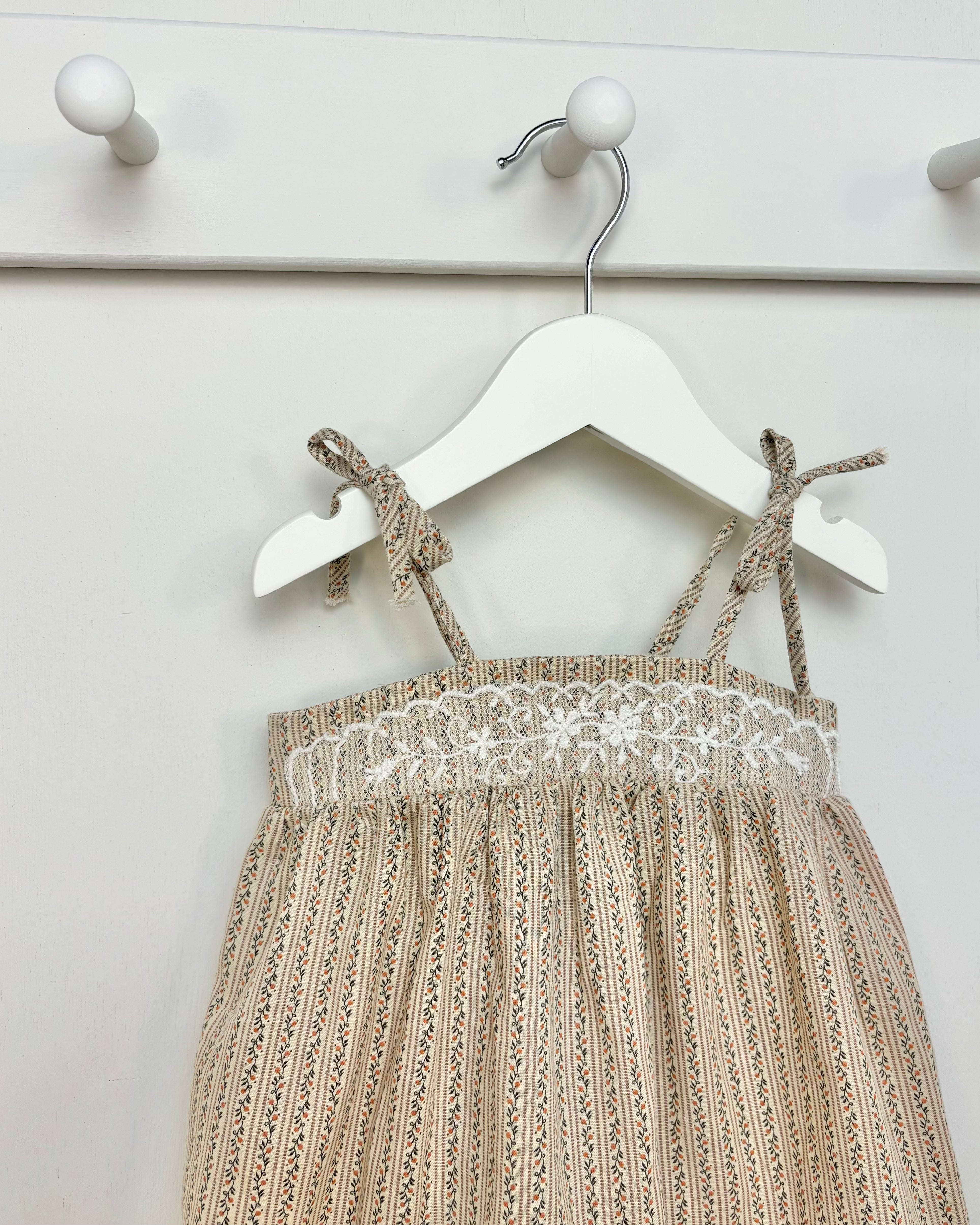 Vintage - 1970's Girls Shoulder Tie Top 5-6Y