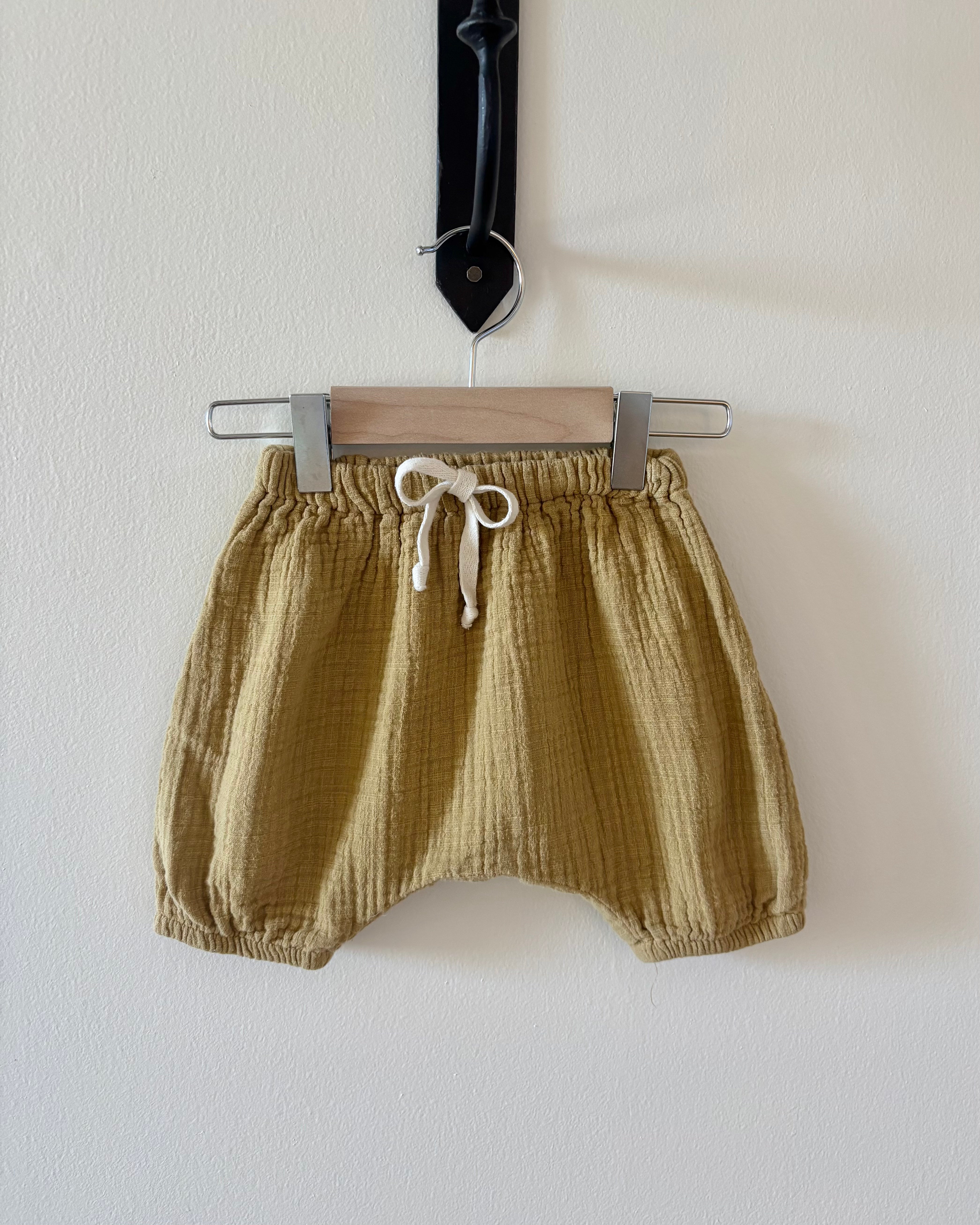 Finn & Vince - Green Gauze Harem Shorts 12-24M