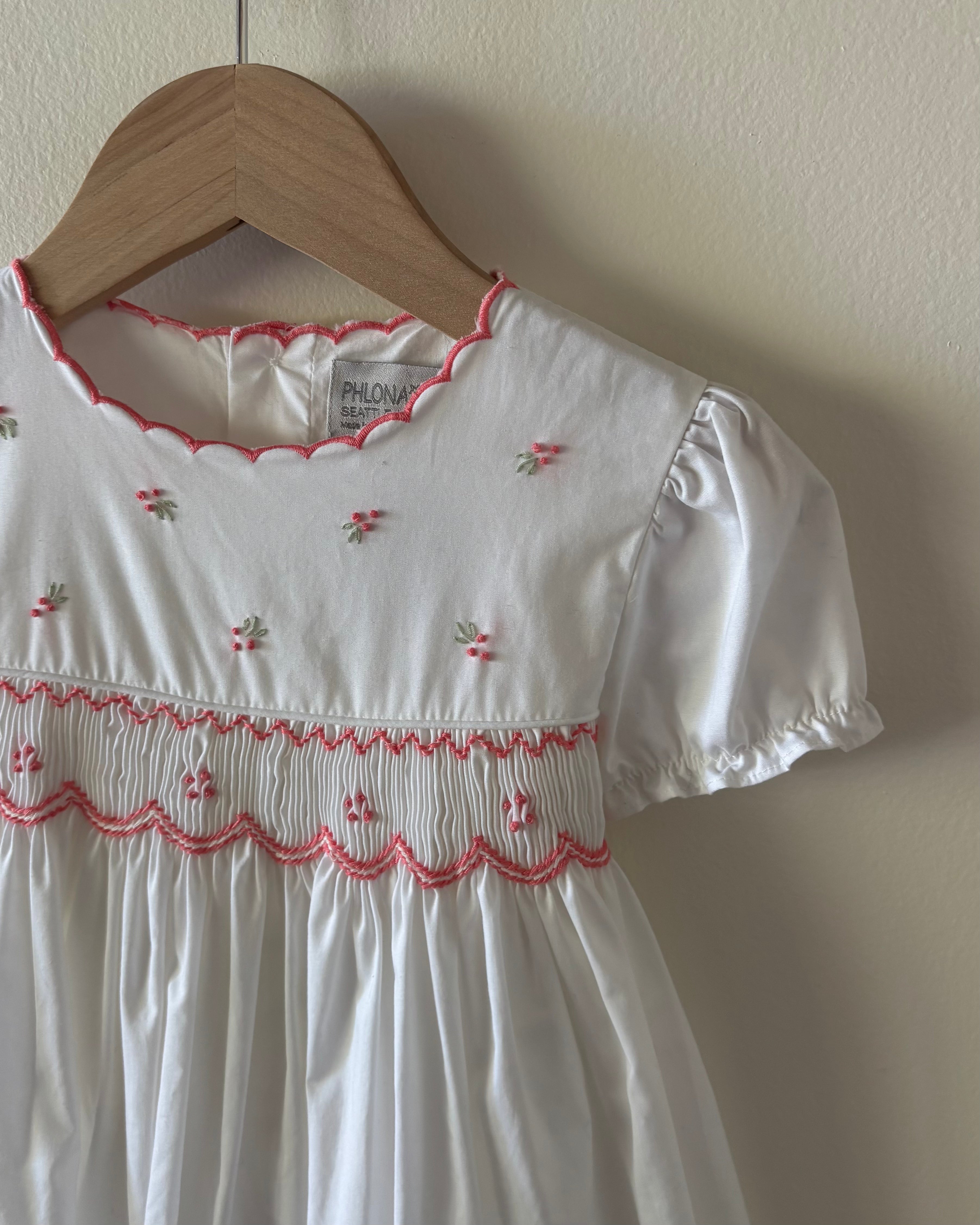 Phlona - White smocked floral dress 6Y